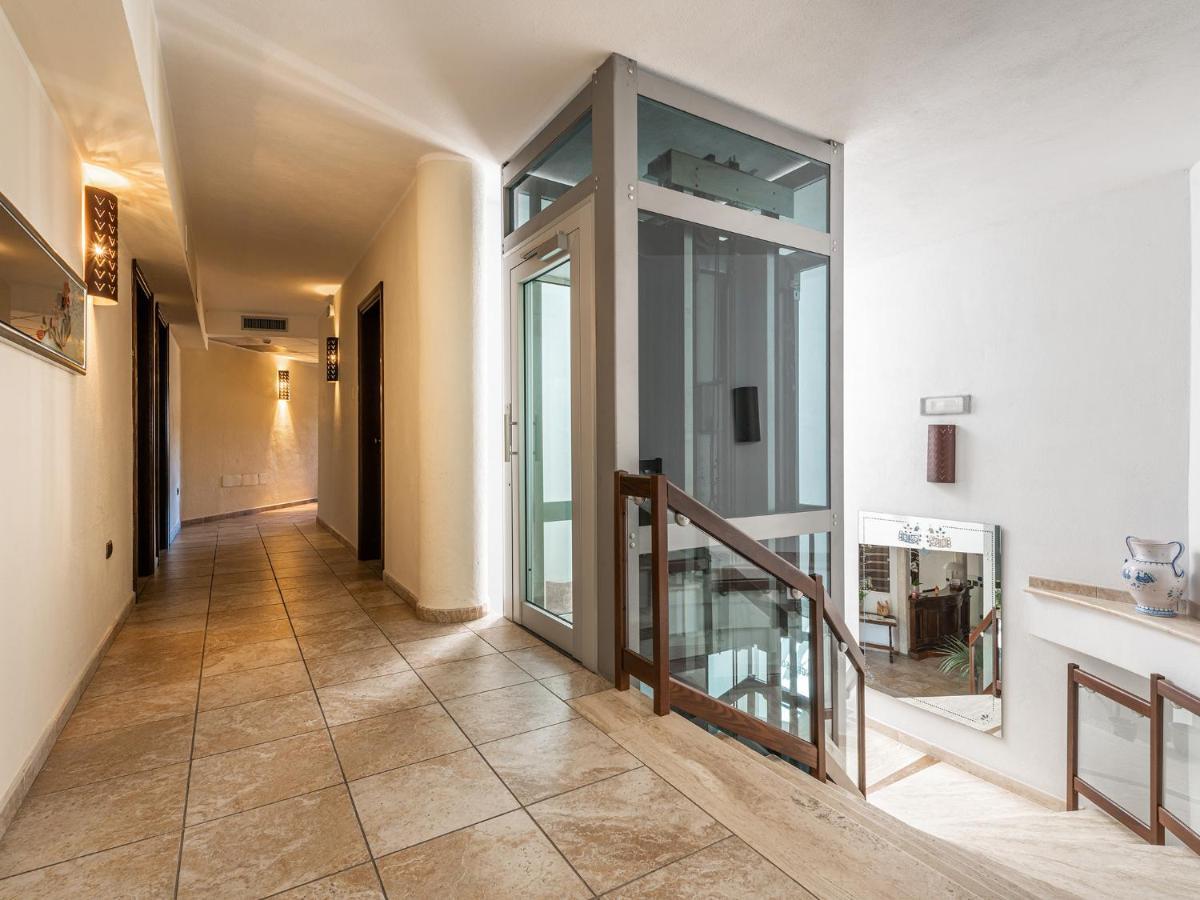 Hotel Raffael Villasimius Esterno foto