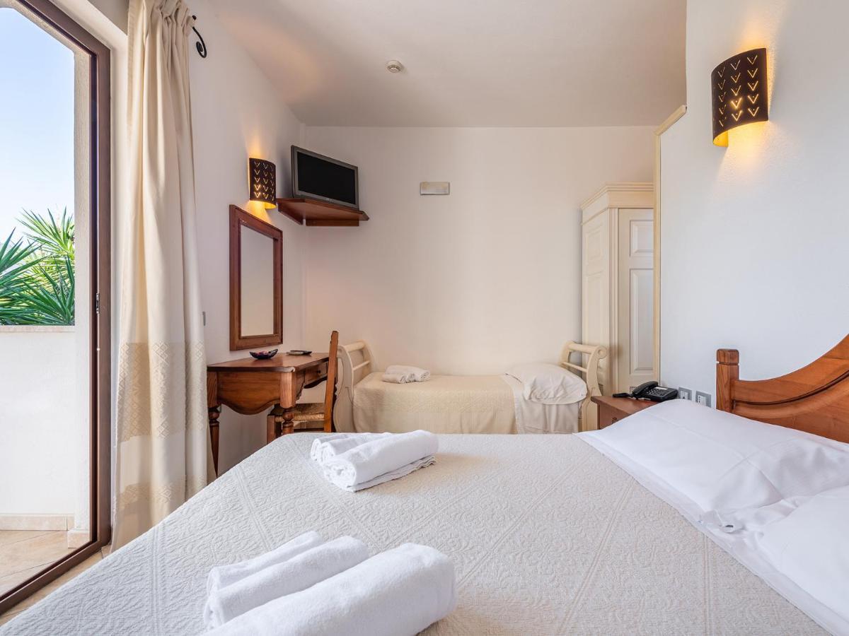 Hotel Raffael Villasimius Esterno foto