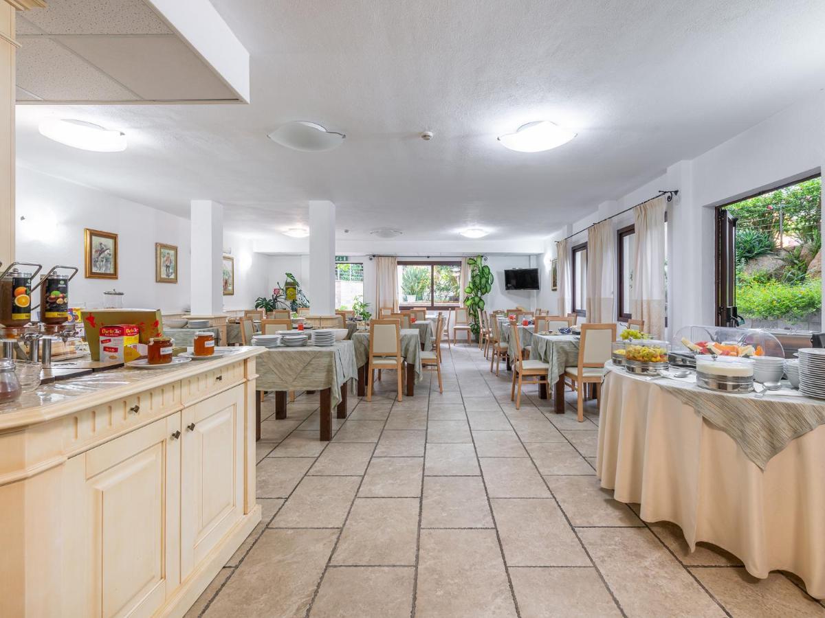Hotel Raffael Villasimius Esterno foto