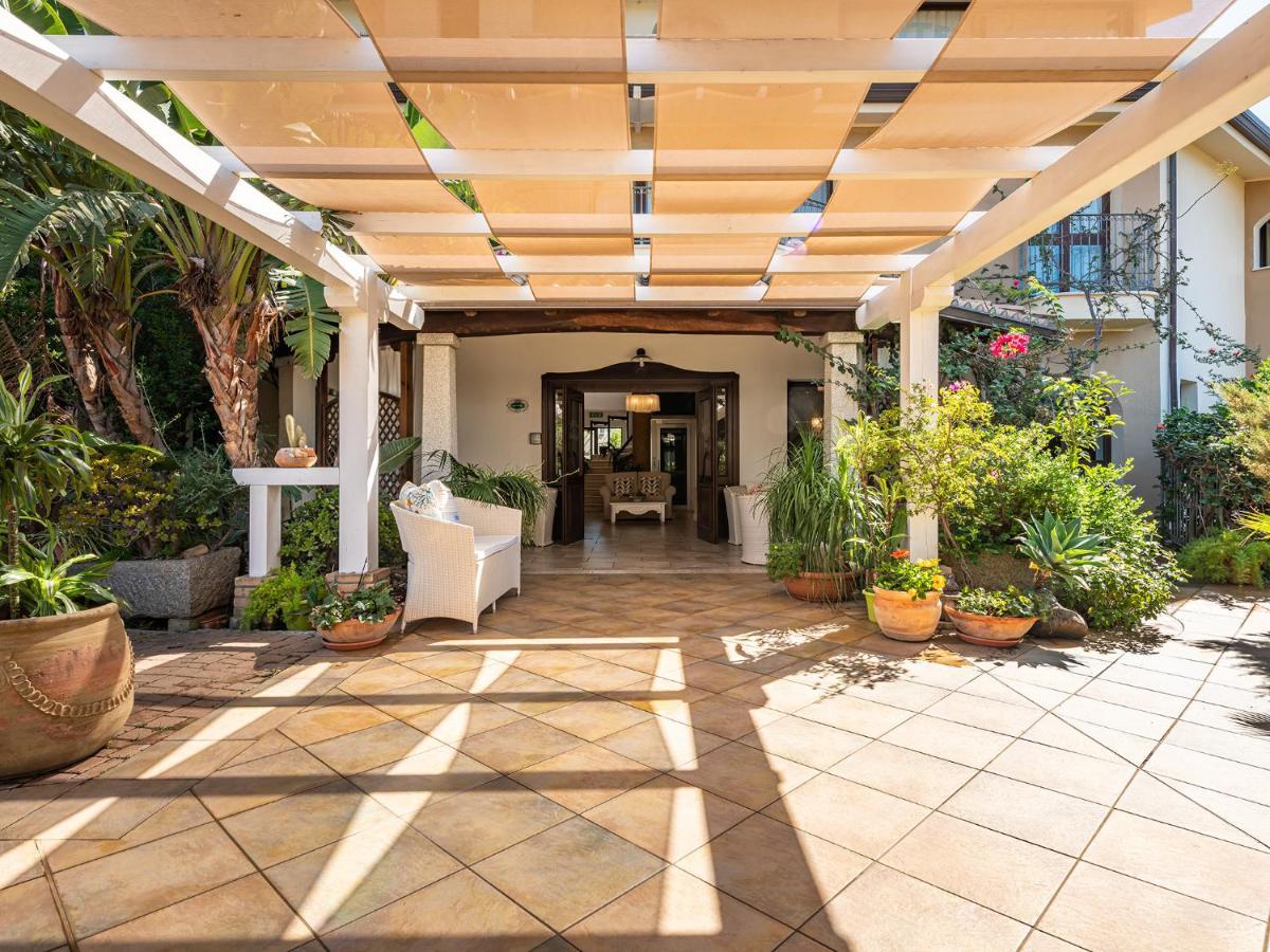 Hotel Raffael Villasimius Esterno foto
